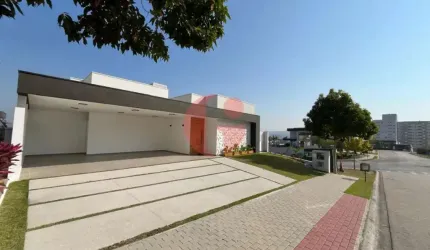 Casa terrea em condomínio para venda com 03 suítes e piscina no Urbanova