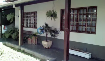 Sobrado para venda de 04 Dormitórios e 01 Suíte - 286m² no Bosque dos Eucaliptos