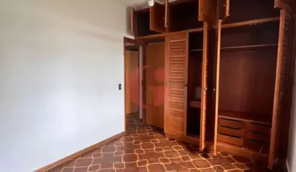 Casa Padrão em Jacareí