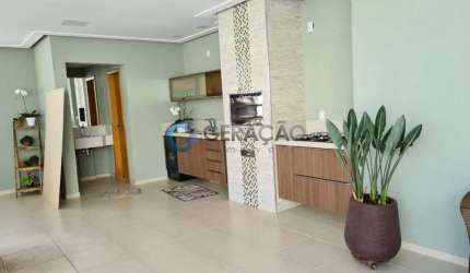 Cobertura duplex com 04 Dorms. e 02 suites - 265m² no Jardim Aquarius.