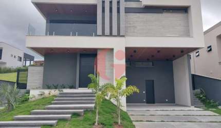 Casa a venda no Alphaville II com 4 quartos e 4 vagas de garagem com 440m²