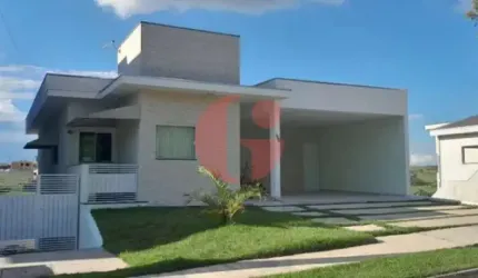 Casa térrea para venda em condomínio com 3 quartos e 2 vagas de garagem - 192m² no Putim