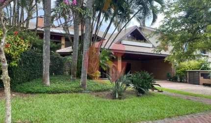 Casa para locação com 04 suítes e piscina - 600m² no Esplanada do Sol