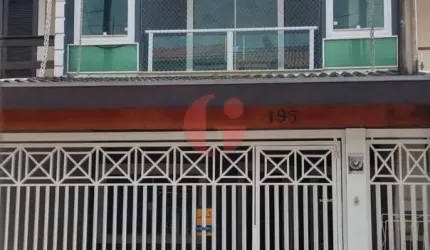 Sobrado para venda com 3 quartos e 2 vagas de garagem - 120m² no bairro Vista Linda