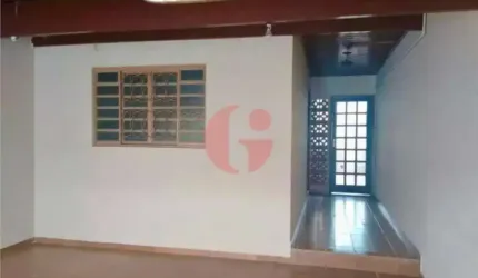Casa térrea para locação com 02 quartos e 02 vagas de garagem - 120m² no bairro Jardim Alvorada - São José dos Campos-SP