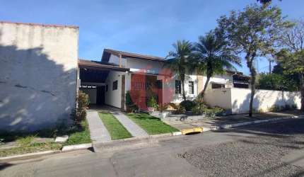 Casa térrea 3 dormitórios (1 suíte) no condominio Jardim das Colinas!