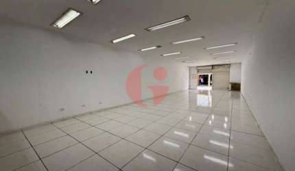 Ponto comercial no Centro para locação com 02 banheiros e 110 m²