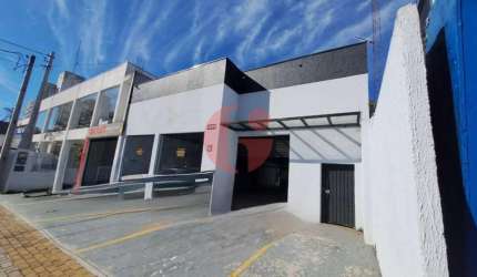 Ponto comercial para locação com 02 banheiros e área de 350 m²- Jardim São Dimas