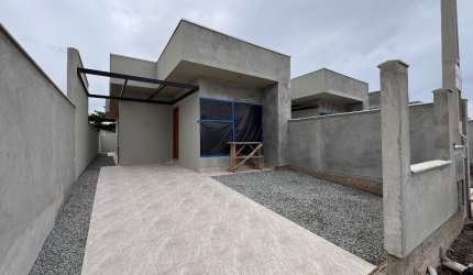 Casa Nova próximo ao Centro de Barra Velha