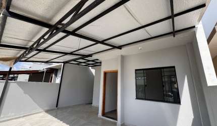 Por 330Mil essa linda casa na Quinta dos Açorianos