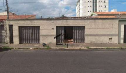 Três casas no terreno com 500 m² por R$ 580.000 - Brasil - Uberlândia/MG