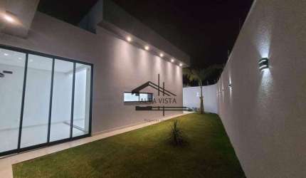 Casa com 3 dormitórios à venda, 142 m² por R$ 790.000,00 - Jardim Europa - Uberlândia/MG
