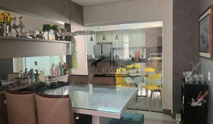 Casa com 3 dormitórios à venda, 117 m² por R$ 950.000 - Condomínio Quality Residence - Uberlândia/MG