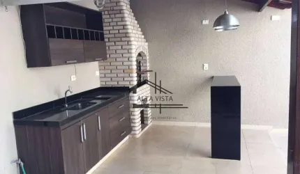 Casa com 3 dormitórios à venda, 184 m² por R$ 690.000 - Brasil - Uberlândia/MG