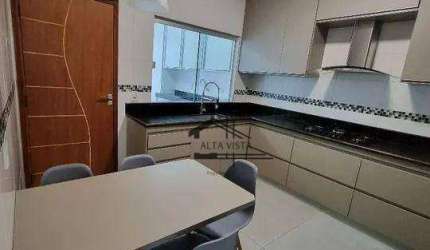 Casa com 3 dormitórios à venda, 200 m² por R$ 680.000 - Carajás - Uberlândia/MG
