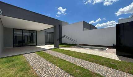Casa com 3 dormitórios à venda, 140 m² por R$ 890.000,00 - Novo Mundo - Uberlândia/MG
