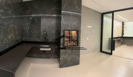 Casa com 3 dormitórios à venda, 180 m² por R$ 980.000,00 - Novo Mundo - Uberlândia/MG