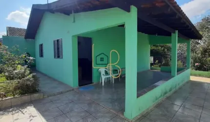 CASA &#192; VENDA DE 317 m2 NO JARDIM LEONOR.