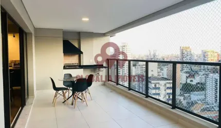 Maravilhoso apartamento à venda na Aclimação, em São Paulo.