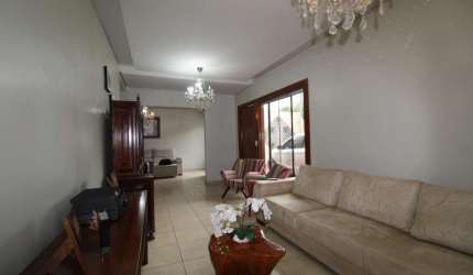 Imóvel para venda em Vila Martins - Carapicuíba - SP