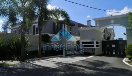 Casa três pavimentos estilo americano em condomínio Santa Felicidade 5 BWC 4 vagas - REF. 9074