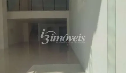 Excelente sala comercial para aluguel ANUAL com ótima localização no bairro Meia praia em Itapema/SC