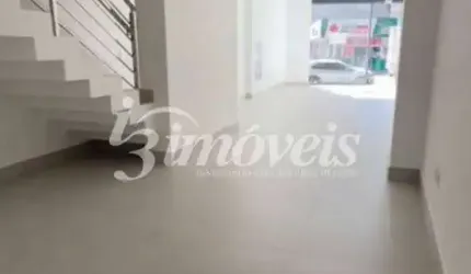 Excelente sala comercial para aluguel ANUAL com ótima localização no bairro CENTRO EM ITAPEMA /SC