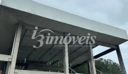 PERFEITO PARA A SUA EMPRESA, Sala EM CONSTRUÇÃO que terá  loja térrea + mezanino + 01 piso para área administrativa para locação em Balneário Camboriú