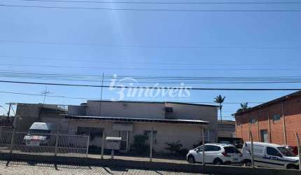 Galpão Comercial para Locação Anual, 1.240,47 m² privativos, Bairro Barra do Rio, Itajaí-SC.