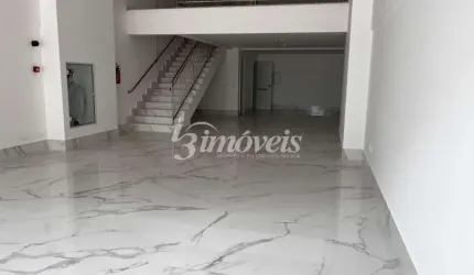 Sala / Loja, para locação anual, 150m², Itapema-SC, com grande visibilidade de quem passa.