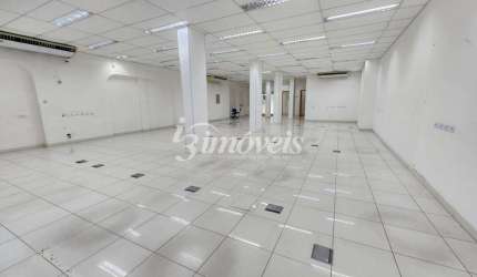 Sala Comercial para Locação Anual, 300 m², Térrea, no Centro de Itajaí-SC