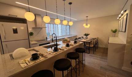 Apartamento de 72m² totalmente reformado e mobiliado