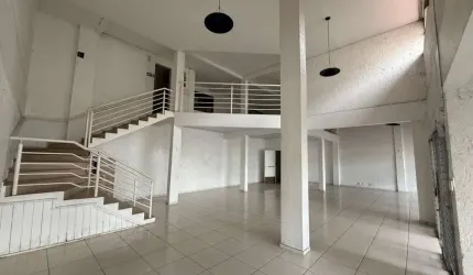Sala comercial para alugar na Avenida General Osório - D, 809, Centro, Chapecó por R$ 7.955