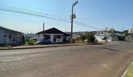 Terreno à venda na Tamoios esquina com a rua Guaranis, 16, Esplanada, Chapecó por R$ 578.000