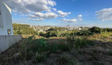 Terreno à venda na Rua Luisa Talgatti, 10 D, Desbravador, Chapecó por R$ 280.000