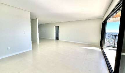 Apartamento com 3 quartos à venda na Clevelândia - E, 572 E, Centro, Chapecó por R$ 2.250.000