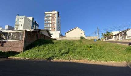 Terreno à venda na Amazonas esquina com Ary de Carvalho Porto, Universitário, Chapecó por R$ 520.000