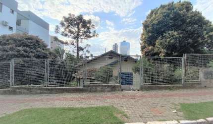 Terreno à venda na Avenida General Osório - D, 71 E, Centro, Chapecó por R$ 4.430.000