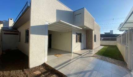 Casa com 3 quartos à venda na Emanuel Antonio da Silva Esq.  Jozir dos Santos Wolf, 18 E, Efapi, Chapecó por R$ 530.000