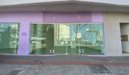 Sala comercial para alugar na Avenida Fernando Machado - E, 890, Centro, Chapecó por R$ 15.000