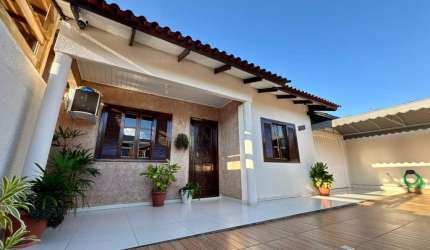 Casa com 3 quartos à venda na Jovani de Morais, 304, Efapi, Chapecó por R$ 580.000