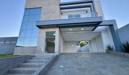 Casa com 3 quartos à venda na Orélio Decui, 100, Jardim Europa, Chapecó por R$ 1.550.000