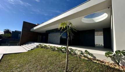 Casa com 3 quartos à venda na Jardim Europa, 981, Santa Maria, Chapecó por R$ 2.900.000