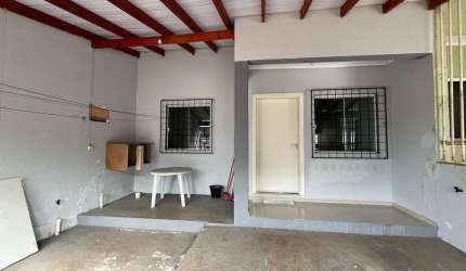 Casa com 2 quartos para alugar na Valdemar Tormem - D, 128, Efapi, Chapecó por R$ 1.850