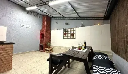Casa para Venda em São Vicente, Vila Voturua, 3 dormitórios, 1 suíte, 2 banheiros, 2 vagas