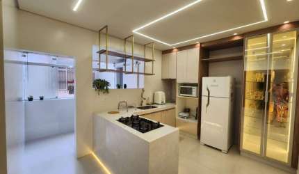 Apartamento para Venda em Santos, Ponta da Praia, 2 dormitórios, 1 suíte, 2 banheiros, 1 vaga