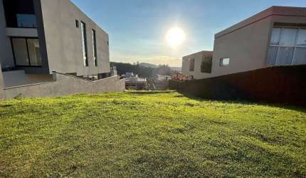 Procura terreno no Genesis 2 no Tamboré em Santana de Parnaiba, proximo de alphaville
