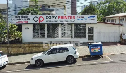 TERRENO COM CASA À VENDA LOCALIZADO NO CENTRO