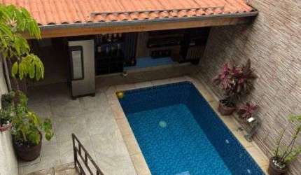 Linda casa a venda, com 200m², com 3 quartos em Vila Campestre - São Paulo - SP