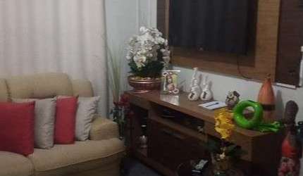 Casa com salão comercial a venda no Abílio Pedro